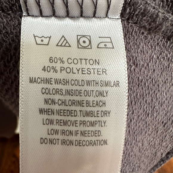 Hard Rock Size Medium Worn few times excellent condition - Picture 4 of 4